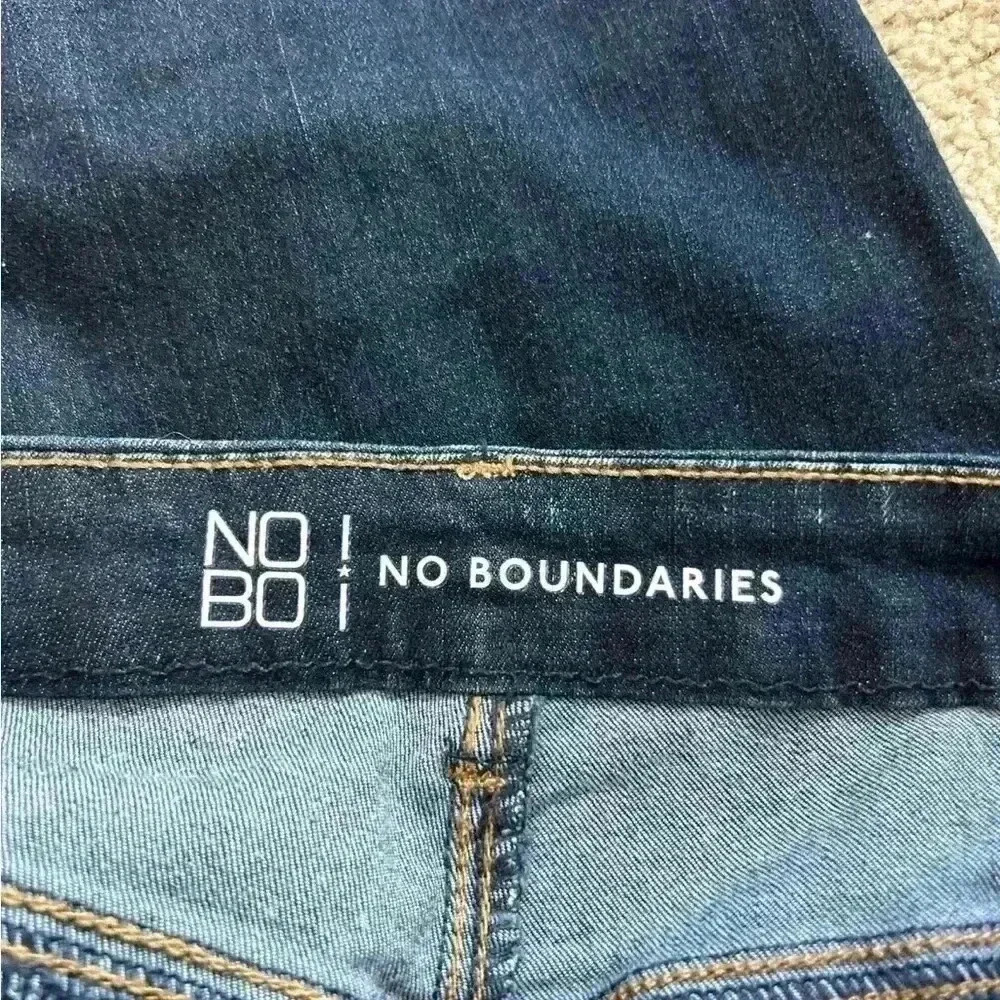 New with tags no boundaries super high rise crop curvy dark wash jeans in size 9 - Picture 5 of 6
